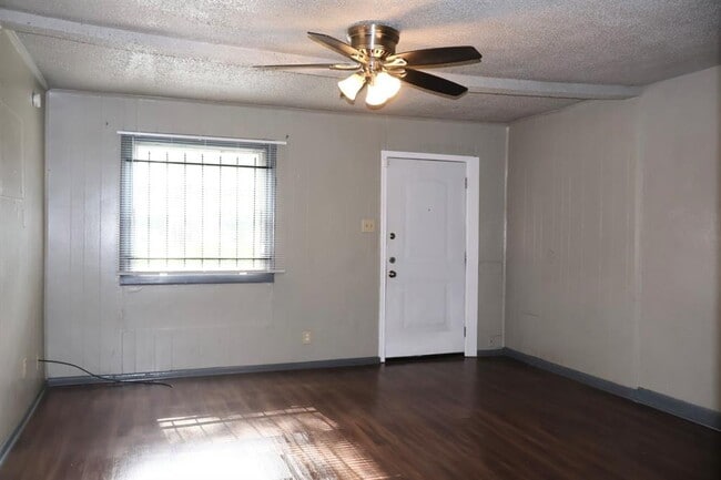 Building Photo - 4609 Dabney St