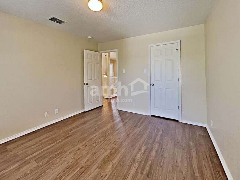 Building Photo - 7206 Calypso Dawn