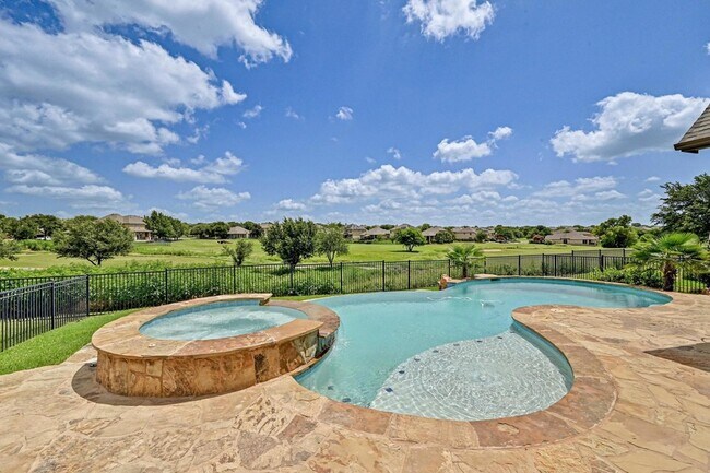 Building Photo - 4303 Woodledge Pl