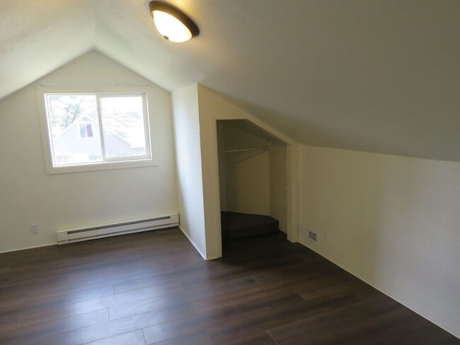 Building Photo - 3 Bedroom House in Billings Heights