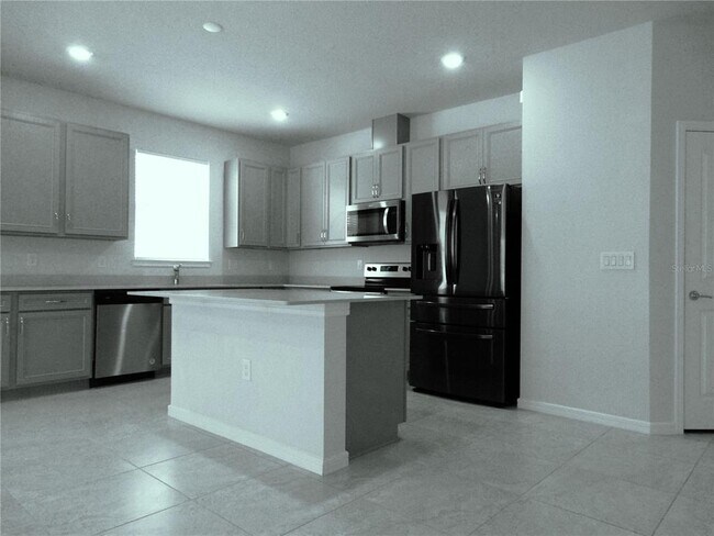 Building Photo - 7641 Syracuse Dr