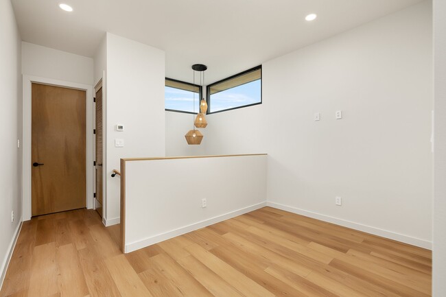 Building Photo - Carey Estates Lot 25