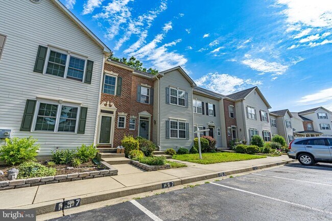 Building Photo - 153 Winslow Pl