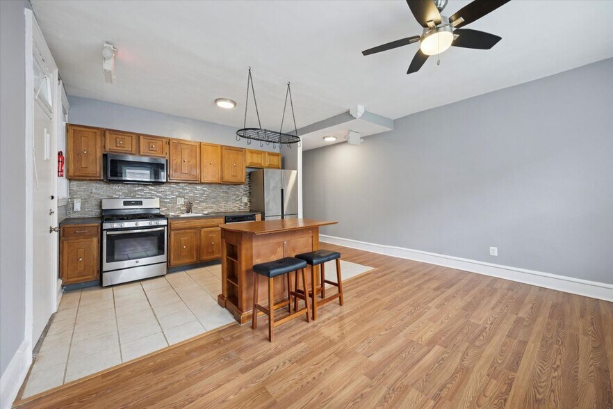 Building Photo - 5235 Wissahickon Ave