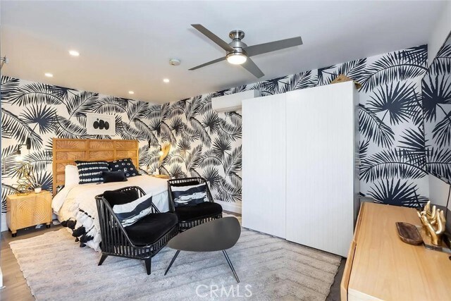 Building Photo - 7401 El Manor Ave