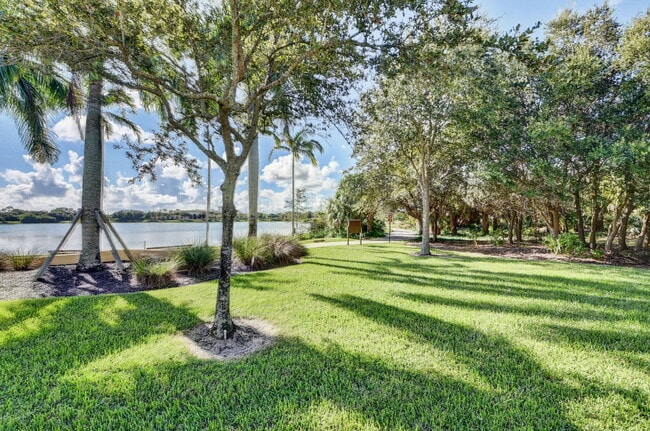 Building Photo - 4920 NW 15th Ave