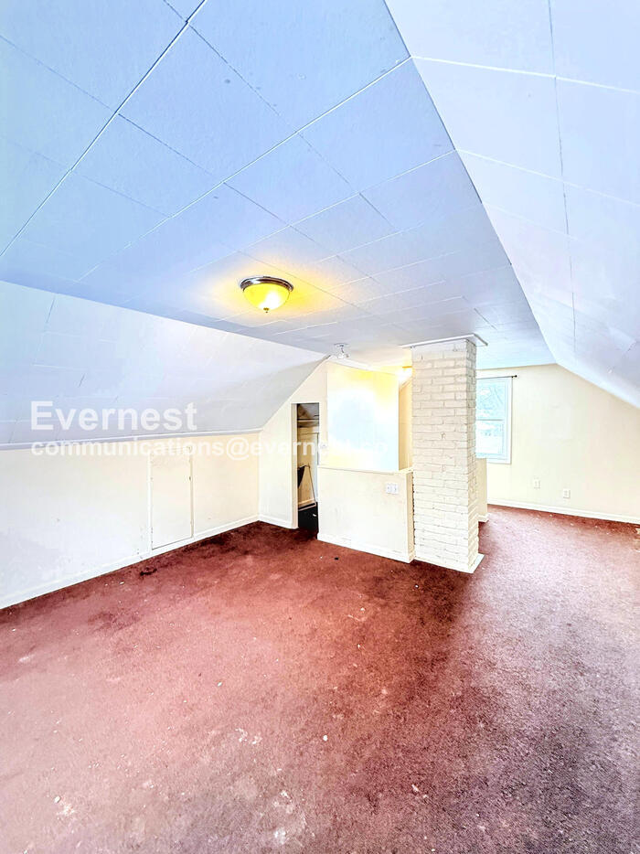 Building Photo - 19449 W Chicago