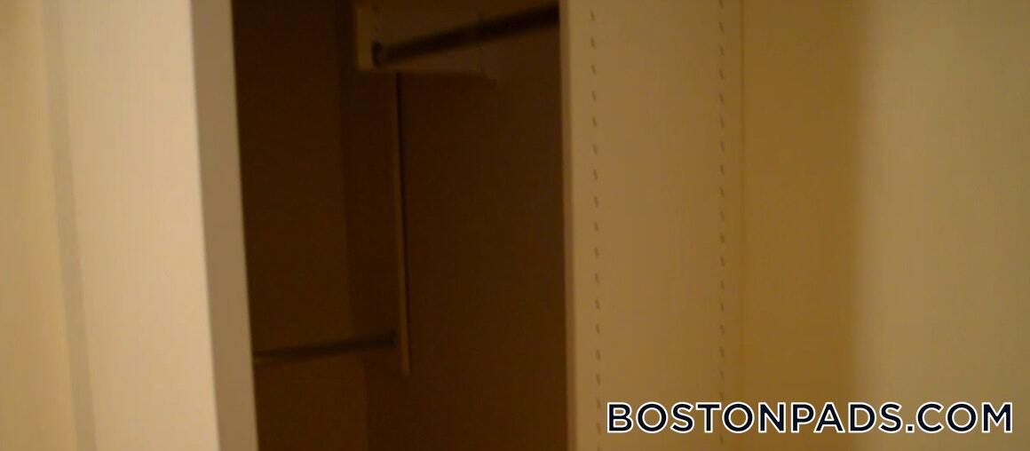 Building Photo - 40 Boylston St