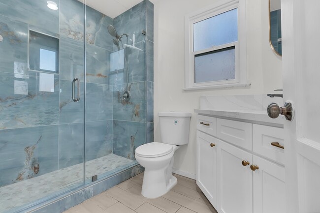 Building Photo - 16865 Bayview Dr