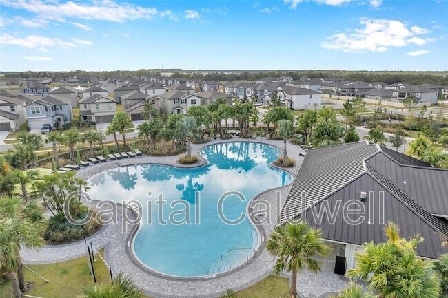 Building Photo - 5517 Blue Azure Dr