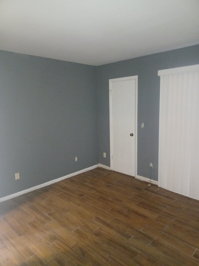 Building Photo - 4525 Sharon Chase Dr