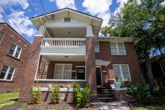 Building Photo - 2733 Herschel St