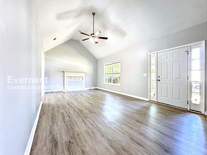 Building Photo - 1827 Belcher Pl SW