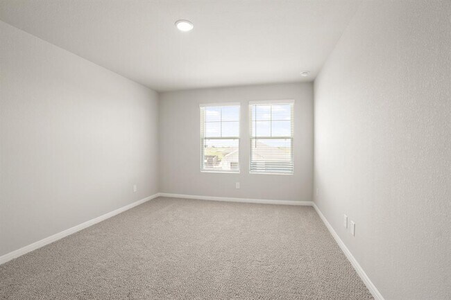 Building Photo - 242 Schrader Dr