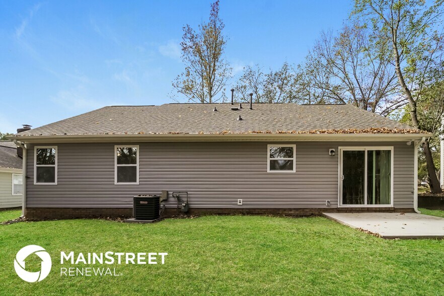 Building Photo - 8217 Meadowdale Ln