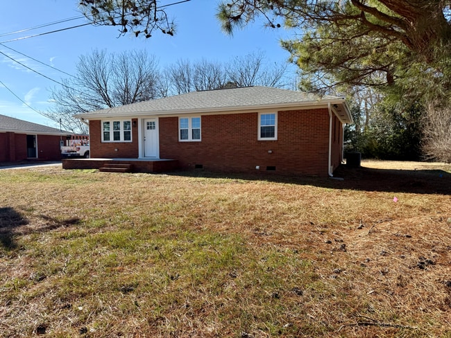 Building Photo - Completely Remodeled Home For Rent!