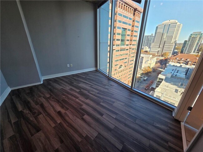 Building Photo - 44 Peachtree Pl NE