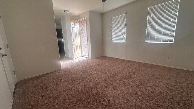 Building Photo - 7313 S 48th Dr