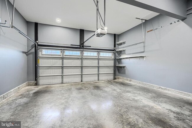 Building Photo - 601 Long Wall Dr