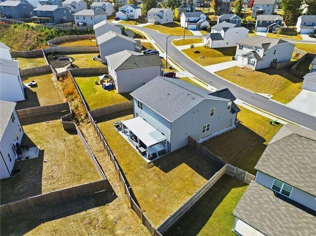 Building Photo - 196 Summit Pointe Dr