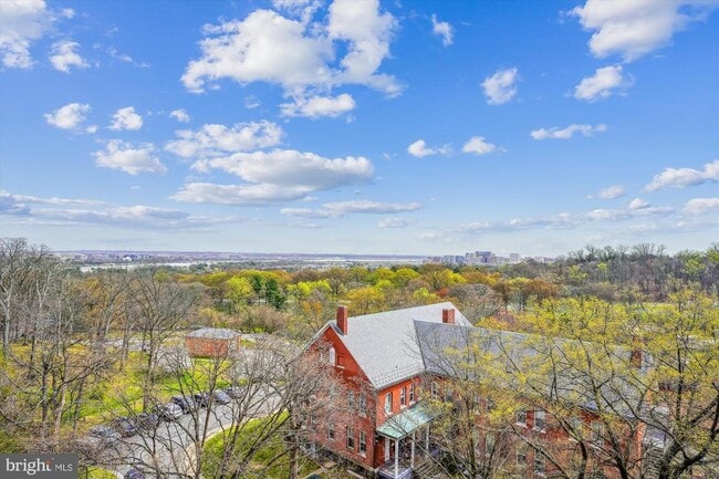 Building Photo - 1510 12th St N