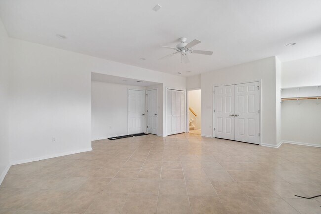 Building Photo - 21193 Millwood Square