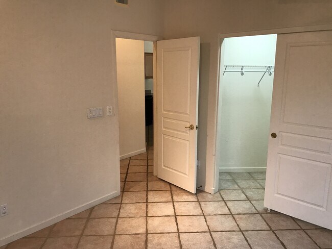 Building Photo - Gated Community - Golf Course Lot - 3 Bed ...