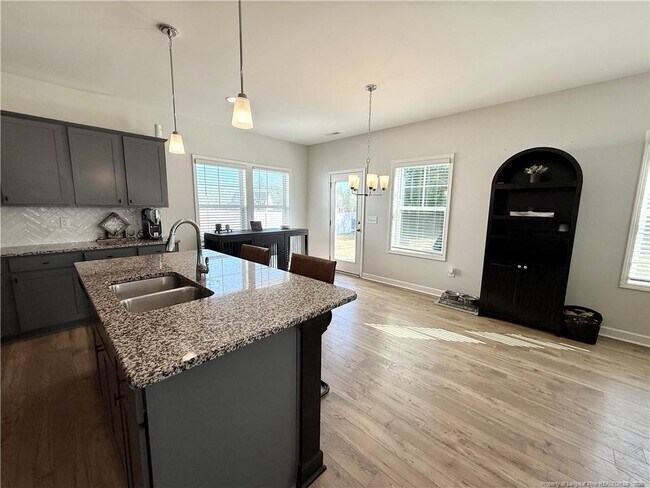 Building Photo - 39 Princelet Pt