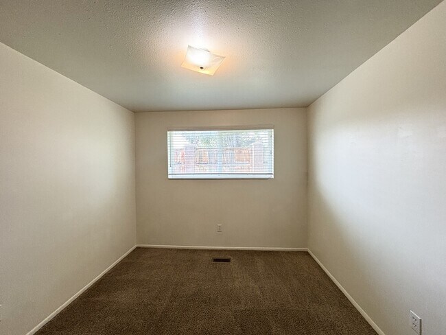 Building Photo - 4768 S Bonair St