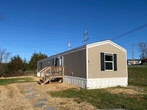 Building Photo - 102 Claude Simmons Rd