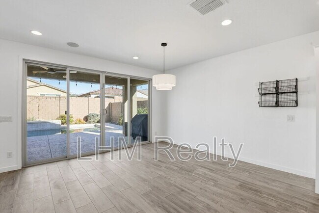 Building Photo - 12364 E Ballentine Rd