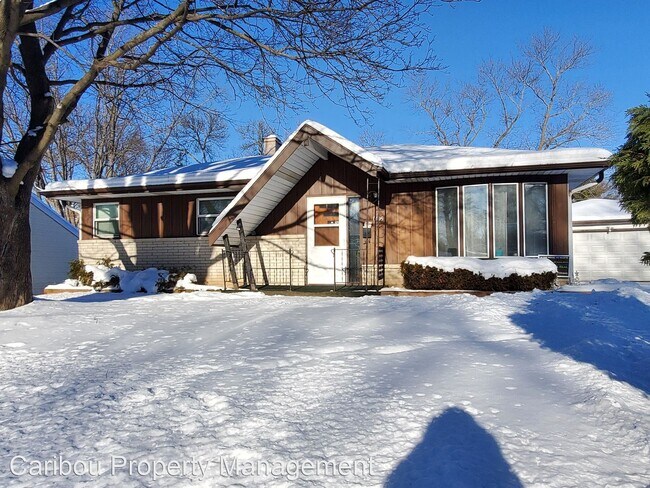 Primary Photo - 3 br, 1.5 bath House - 1109 Timothy Ave