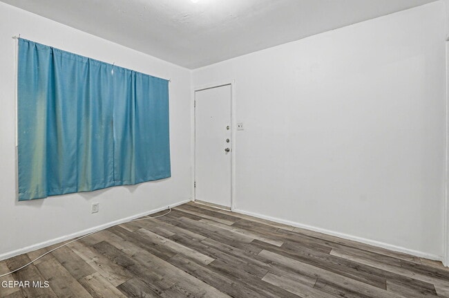 Building Photo - 3912 Kemp Ave