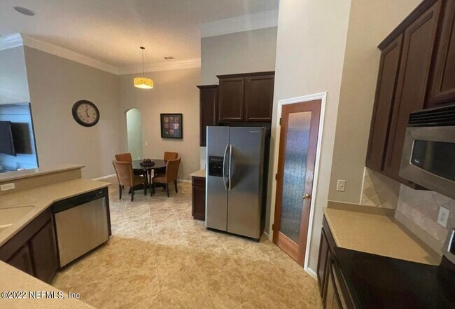 Building Photo - 512 Millhouse Ln