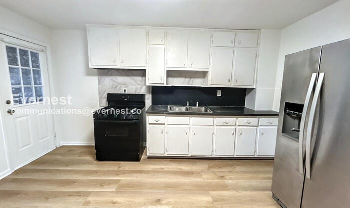 Building Photo - 2033 Nettie Ct