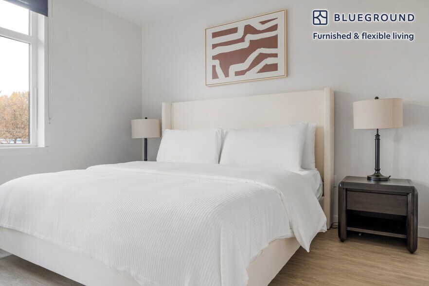 Building Photo - 1955 129th Ave NE