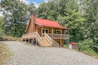Building Photo - 122 Treetop Ln