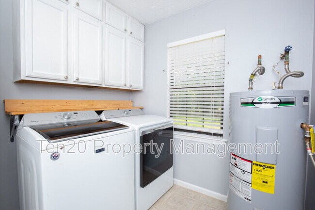 Building Photo - 11406 Mehaffey Rd