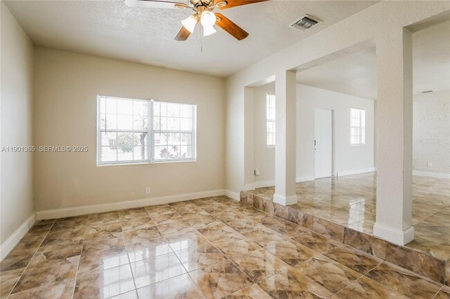 Building Photo - 900 NW 199th St