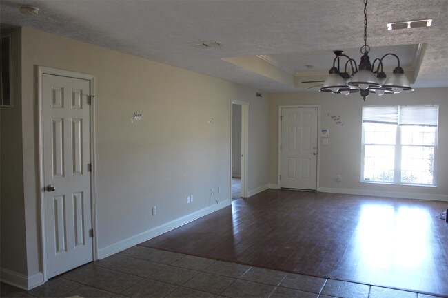 Building Photo - 1910 Cobblestone Ct