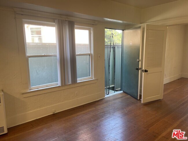 Building Photo - 1307 Innes Pl