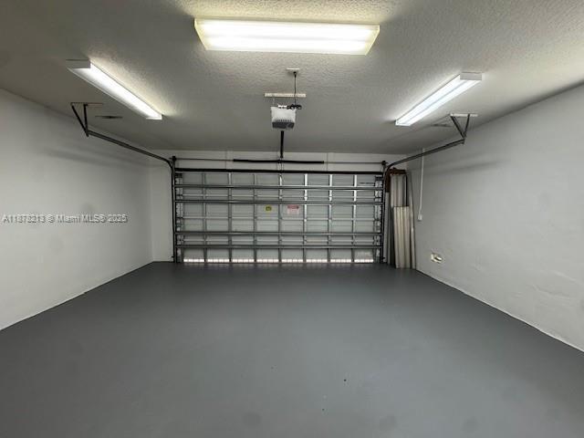 Building Photo - 10514 SW 127th Ct