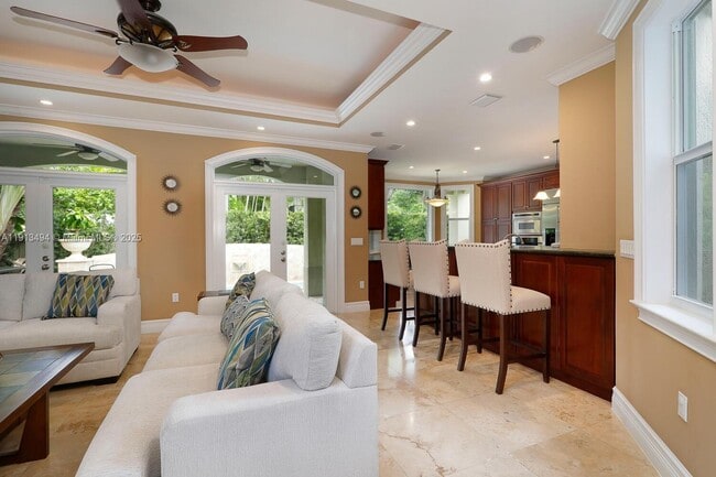 Building Photo - 4065 Battersea Rd