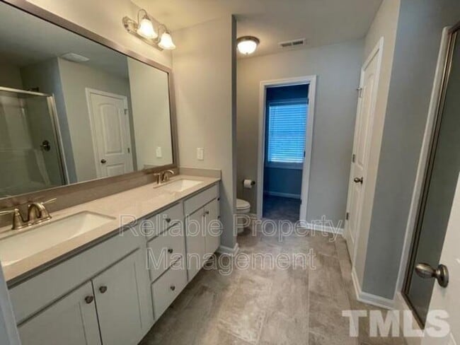 Building Photo - 23 Bluejack Ct