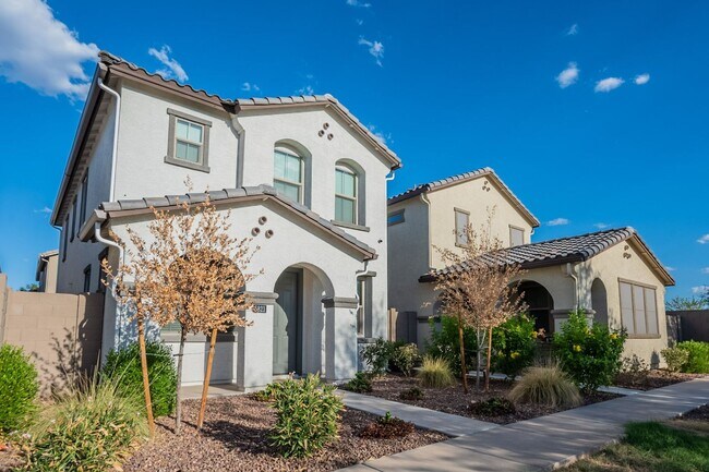 Building Photo - Three Bedrooms! Newer Neighborhood - convenient to 202!