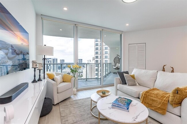 Building Photo - 300 S Biscayne Blvd