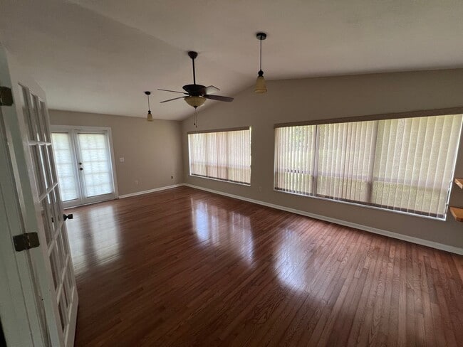 Building Photo - Beautiful 3-Bedroom Home in Winter Springs...