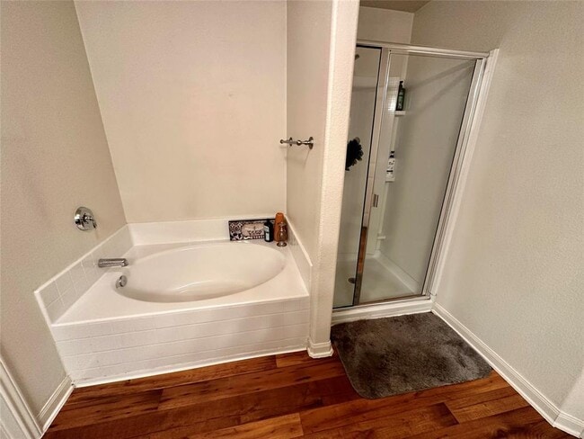 Building Photo - 19600 Per Lange Pass