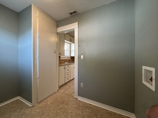 Building Photo - A Lubbock Gem Awaits!