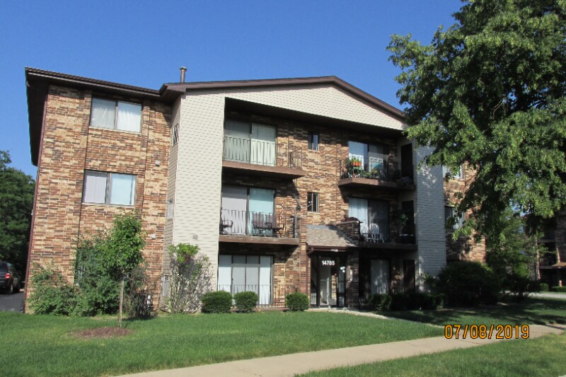 Primary Photo - 14785 Lake View Dr
